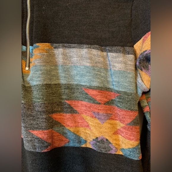 Aztec Design Polyester Sweater - Picture 4 of 5